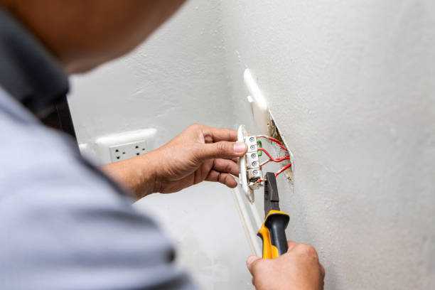 Best Commercial Electrician Services  in Washington, IL
